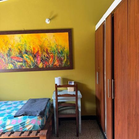 Tatami Hostel บูการามังกา ภายนอก รูปภาพ