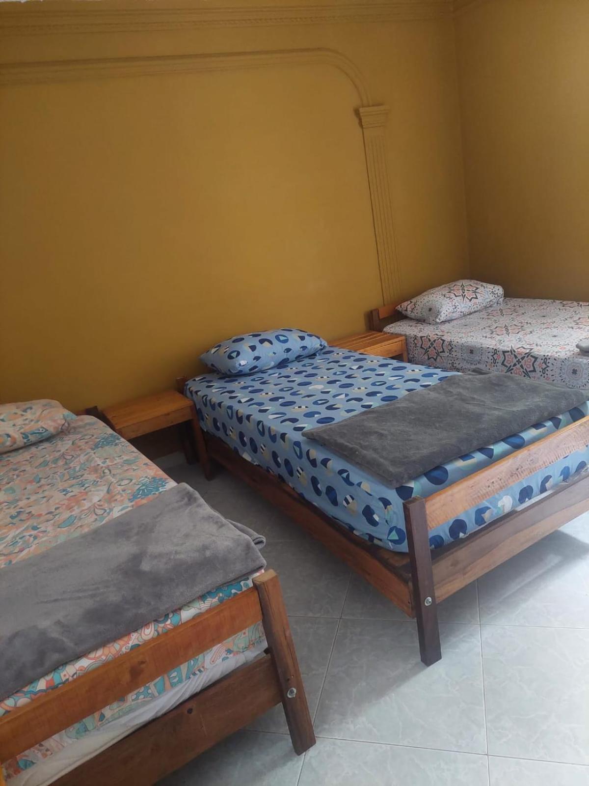 Tatami Hostel บูการามังกา ภายนอก รูปภาพ