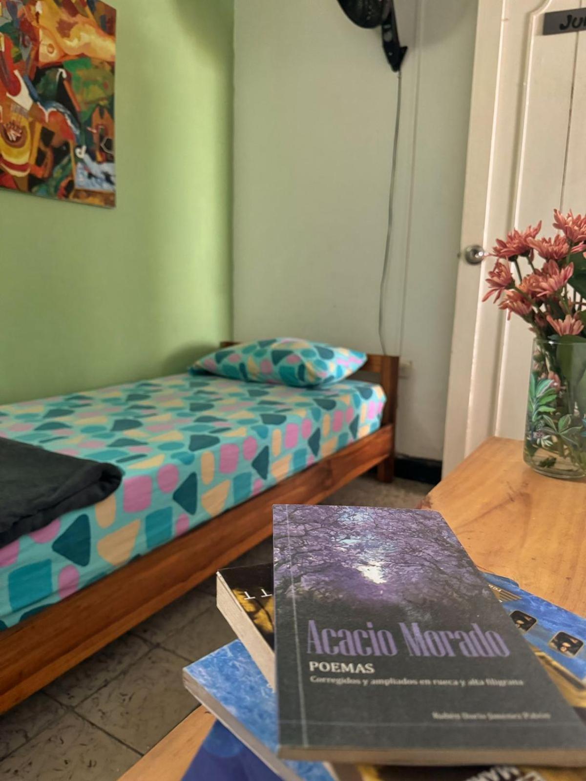 Tatami Hostel บูการามังกา ภายนอก รูปภาพ